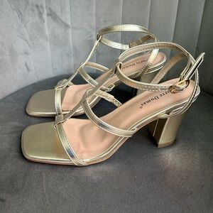 Pierre Dumas sandal heels